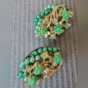 Source Unknown Green Floral Cluster Clip-On Earrings with Gold Accents